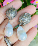 Striking 18k Gold Vintage South Sea Pearl 2.20ct VS Diamond Drop Earrings