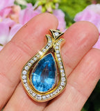 Vintage La Triomphe 18k Gold Blue Topaz 11.75ct Diamond Necklace Pendant Pin