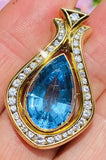 Vintage La Triomphe 18k Gold Blue Topaz 11.75ct Diamond Necklace Pendant Pin