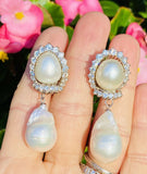 Striking 18k Gold Vintage South Sea Pearl 2.20ct VS Diamond Drop Earrings