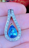 Vintage Estate 14K Gold 16.85ct London Blue Topaz 0.85ct Diamond Pendant