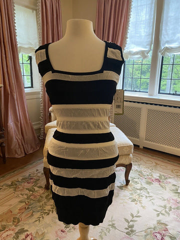Women's Nicole Miller Sleeveless Body Con Black White Sweater Dress Si Sarah Kadlic Women's Nicole Miller Sleeveless Body Con Black White Sweater Dress Si Sarah Kadlic