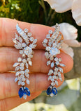 Vintage 18k Gold 7.10ct VS Diamond Blue Sapphire Dangle Pendant Cluster Earrings