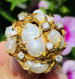DES EN FRANCE Vintage 1960s 18k Gold Baroque Pearl VS Diamond Freeform Ring